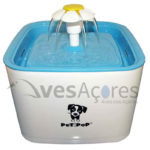 Bebedouro automático para cães e gatos.